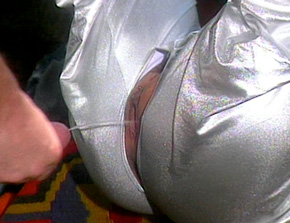 Big alien fuck 16